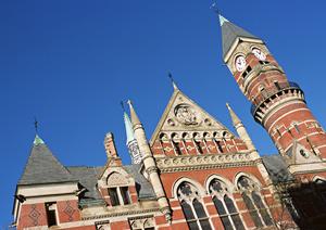 長岡市で屋根をきれいにしたい場合は